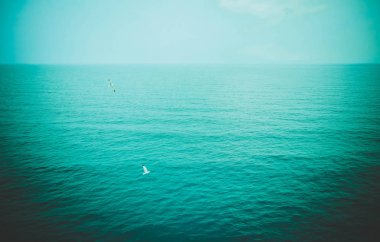 Deniz su arka plan. Mavi okyanus sakin dalgalar yüzey zemin.