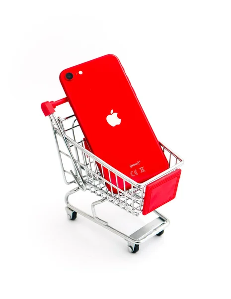 Francia París Mayo 2020 Nuevo Apple Iphone Rojo Segunda Generación Imágenes de stock libres de derechos