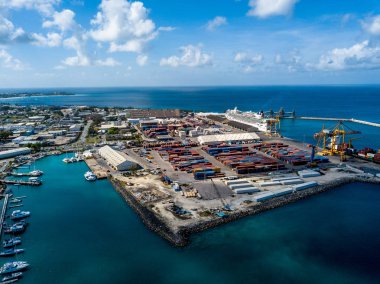 Bridgetown Barbados'taki bağlantı noktasının havadan görünümü