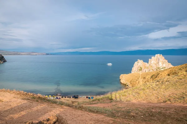 Scenic view of the shores of Lake Baikal — Stock Photo, Image