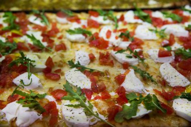 Lezzetli İtalyan pizzası, yakın çekim..