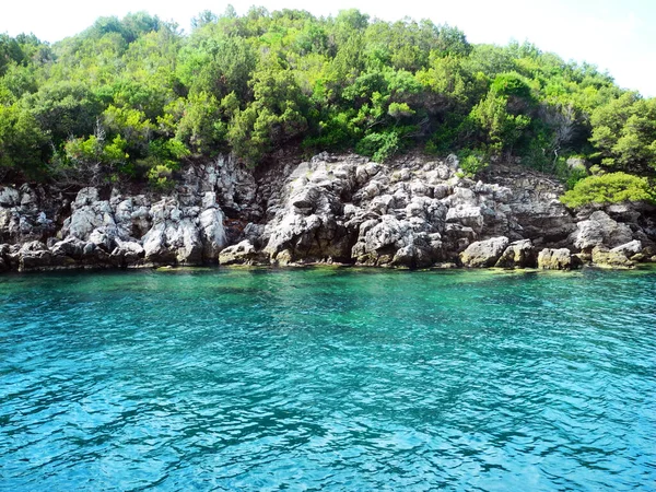 Grécia Coasline Rochoso Mar Jónico Água Azul Turquesa Grécia — Fotografia de Stock