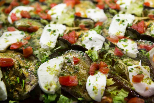 Lezzetli İtalyan pizzası, yakın çekim..