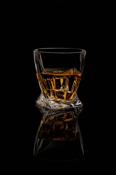 Bicchiere Whisky Sfondo Nero Vista Laterale Spazio Vuoto — Foto Stock