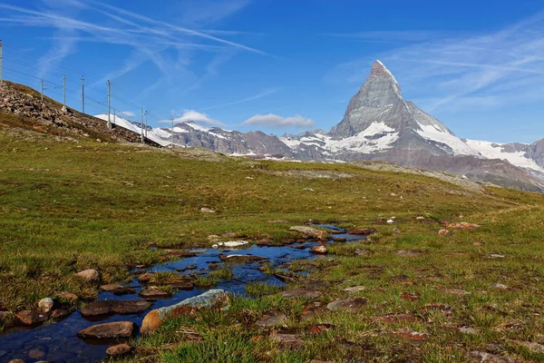 Matterhorn'un manzarası. İsviçre alpleri. Zermatt, İsviçre. Yaz.