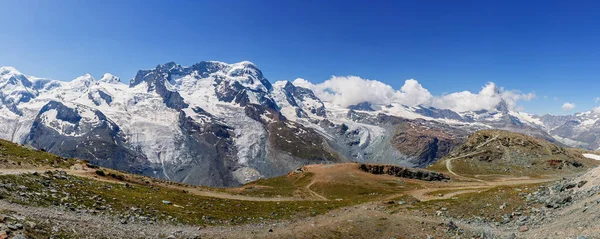 马特霍恩的景色 瑞士阿尔卑斯 瑞士采尔马特夏天 — 图库照片