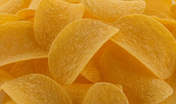 Patates cipsi. Close. Yan görünüm.