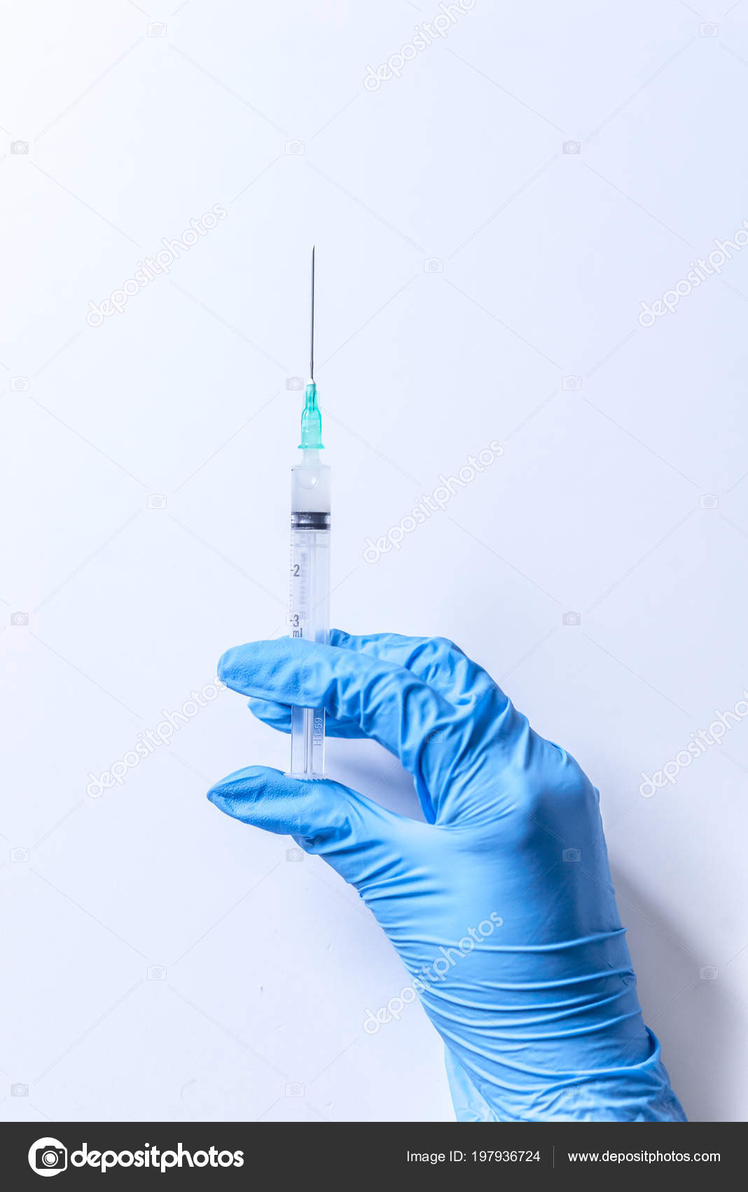 Medicine syringe application fotografías e imágenes de alta resolución -  Alamy