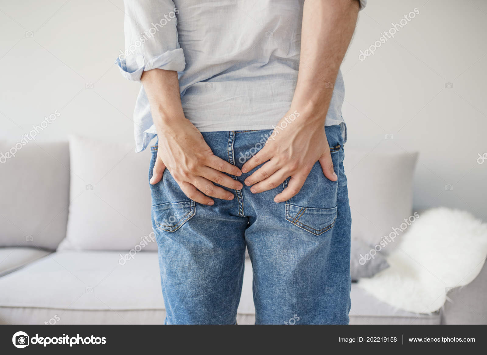 фотографирует свою попку 