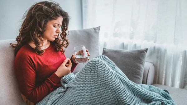 Unhealthy Woman Feeling Unwell Taking Pill Headache Bed — Stock Photo, Image