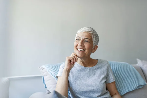 Happy Mature Woman Relaxing Window Joys Retirement Smiling Mature Woman — Stock Photo, Image