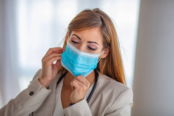 Stop Virus Epidemic Diseases Healthy Woman Blue Medical Protective Mask — Stock Photo, Image