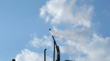 Hava kirliliği, Endüstriyel işletmeler.