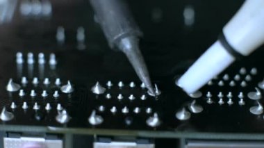 Elektronik cihazların, kalay lehimleme parçalarının onarımı