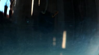 Mürekkep su altında dönen yavaş. siyah arka plan. Etkileri, Fx 4k Uhd.