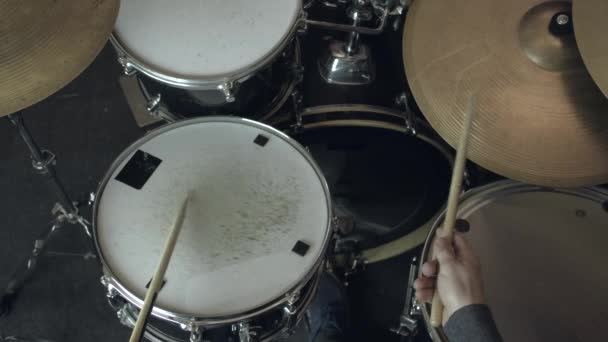 Jazz drummer spelen op drums. 4 k. Close up shot. — Stockvideo