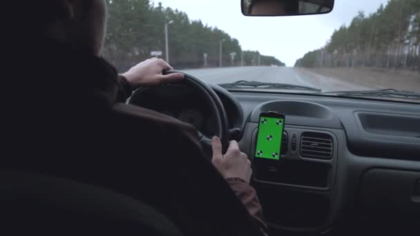 Man köra bilen. — Stockvideo