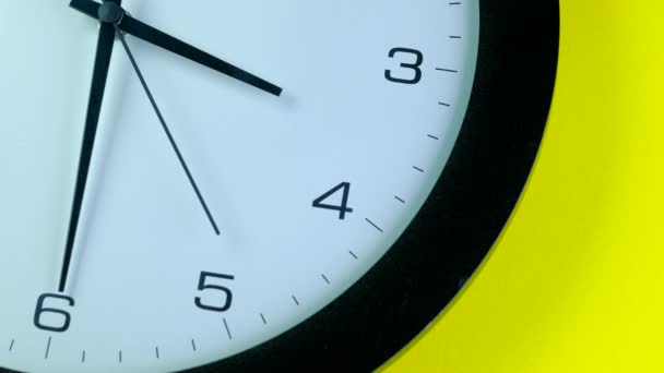 jour heure de bureau .