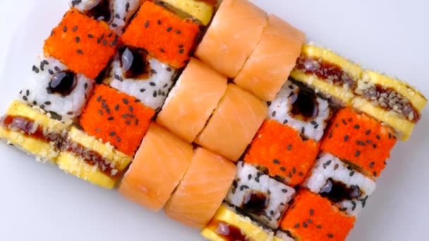 Sushi rotativ aproape — Videoclip de stoc