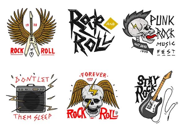 Conjunto de símbolos musicais Rock and Roll com Guitarra, Asas e Crânio. etiquetas, logotipos. Modelos de heavy metal para t-shirt de design, festa noturna e festival. Mão desenhada. Esboço gravado . — Vetor de Stock