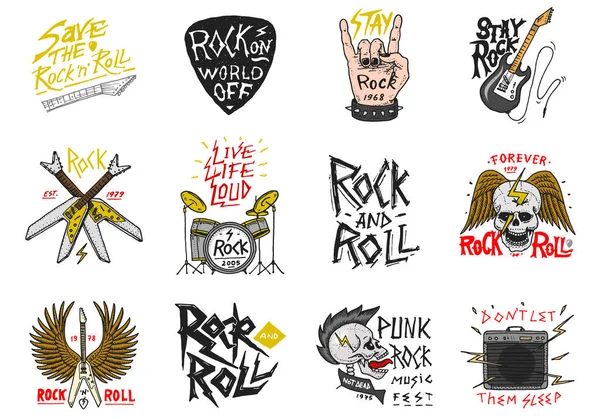 Rock and Roll müzik sembolleri gitar kanatları kafatası, davul mızrap ile kümesi. Etiketler, logolar. Heavy metal şablonları için tasarım t-shirt, gece parti ve Festivali. Elle çizilmiş. Oyulmuş kroki. — Stok Vektör