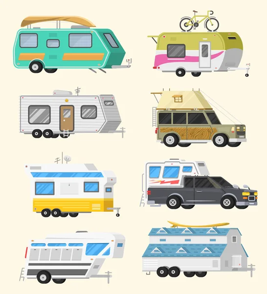 Un conjunto de remolques o caravana familiar de camping RV. Bus turístico y tienda de campaña para recreación al aire libre y viajes. Camión móvil. Suv Car Crossover. Transporte turístico, viaje por carretera, vehículos recreativos . — Vector de stock