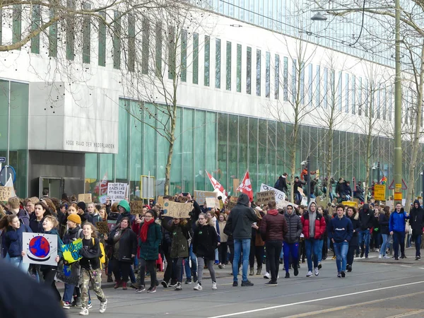 Χάγη Ολλανδία Φεβρουάριος 2019 Φοιτητές Αντι Κλιματική Αλλαγή Διαμαρτυρία Στη — Φωτογραφία Αρχείου