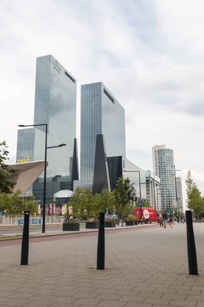 Rotterdam Holandia Lipiec 2019 Nowoczesna Architektura Rotterdam Biurowce Nowoczesne Miasto — Zdjęcie stockowe