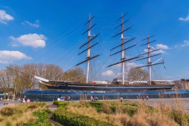 London, Büyük Britanya - 20 Nisan: Cutty Sark, Greenwich nehir alanında 20 Nisan 2018 Londra'da yerleştirilmiş bir ünlü gemi görülmektedir