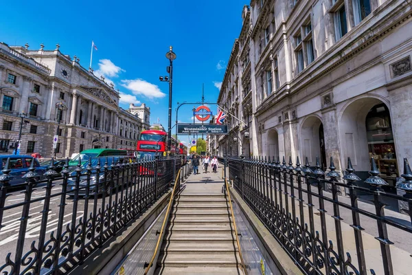 London Egyesült Királyság Május Westminster Metrómegálló Található Bejárat Május 2018 — Stock Fotó