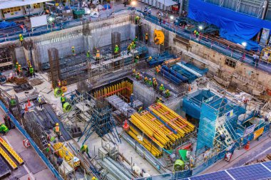 BANGKOK, THAILAND - 4 Temmuz 2018 'de Bangkok' ta yeni bir binanın şantiyesinin görüntüsü