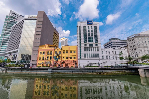 马来西亚吉隆坡 7月22日 2018年7月22日在吉隆坡市中心的生活河沿岸的金融区建筑 — 图库照片