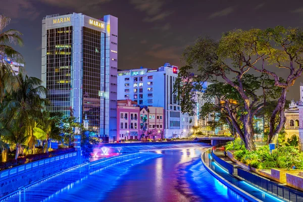 Kuala Lumpur Malezja Lipca Noc Widok Rzeki Życia Miasta Budynki — Zdjęcie stockowe