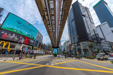 Kuala Lumpur, Malezya - 25 Temmuz: Şehir bina ve ünlü Bukit Bintang kent merkezinde bölgesinde 25 Temmuz 2018 üzerinde Kuala Lumpur alışveriş alışveriş merkezlerinde