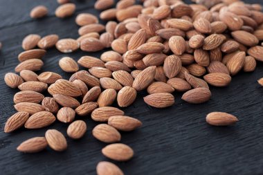 Koyu meşe doku badem fındık