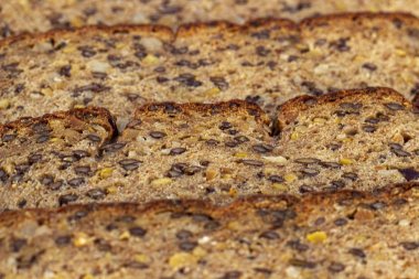 Yığılmış ekmek dilimleri yakın