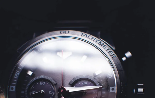 8 Aralık 2016 'da Bangkok, Tayland' da hiç ünlü olmayan denizaltı ünlü lüks saat, siyah düğmeli seramik bezel çalındı..