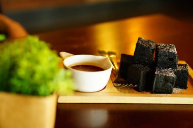 tatlı, brownie, kek, tatlı, çikolata, yemek, fırında, aperatif, kahve, lezzetli, dilim, pasta, taze, lezzetli, tabak, kapanış, beyaz, peynir, kahverengi, şeker, gurme, koyu