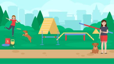 Köpek Eğitim Parkı spor ekipmanları ile. Bir kadın plaing köpekli frisbee. Cynology. Komut sit. Düz vektör