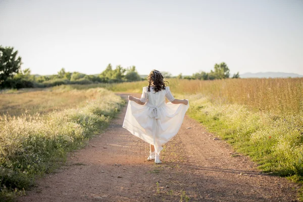 Communion Girlin Champ — Photo