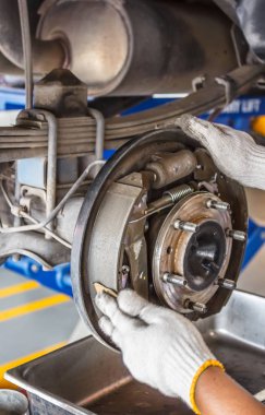 bakım araba garaj hub frenler