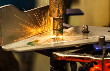 Tayland'da otomotiv sanayi kaynak spot