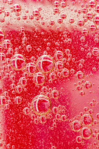 Gotas Aceite Una Superficie Agua Abstracción Púrpura Con Burbujas —  Fotos de Stock