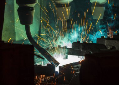 Kaynak robotları hareket otomotiv sektöründe temsil