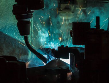 Kaynak robotları hareket otomotiv sektöründe temsil