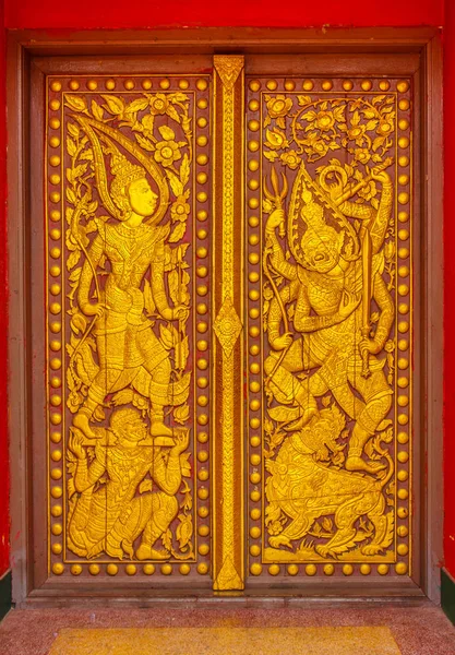 Alte Goldene Schnitzerei Holzfenster Des Thailändischen Tempels — Stockfoto