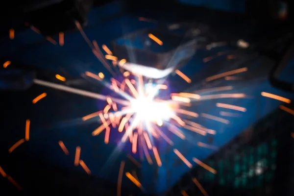 The Light blur welding in heavy industry