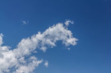 Bulutlar ve gökyüzü manzara çok doğal güzel