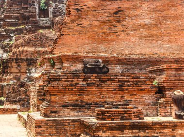 Eski Pagoda eski Wat Phra Nakhon Si Ayutthaya, Tayland Mahathat