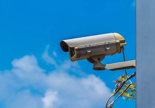 Videocamera Sicurezza Sfondo Cielo Blu — Foto Stock